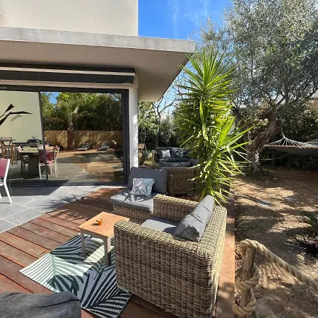 Flamant Rose 5 Etoiles Bord De Quartier Villeroy Villa