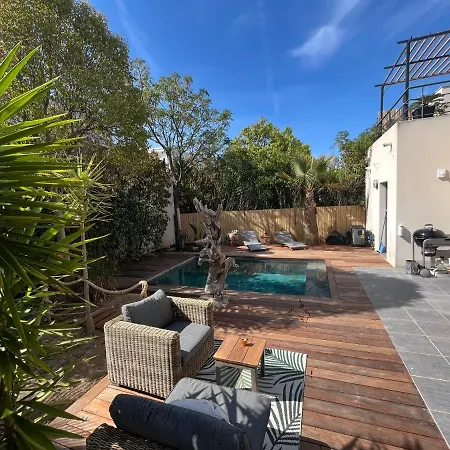 Flamant Rose 5 Etoiles Bord De Quartier Villeroy Sete