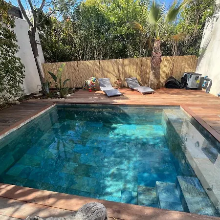 Flamant Rose 5 Etoiles Bord De Quartier Villeroy * Sete